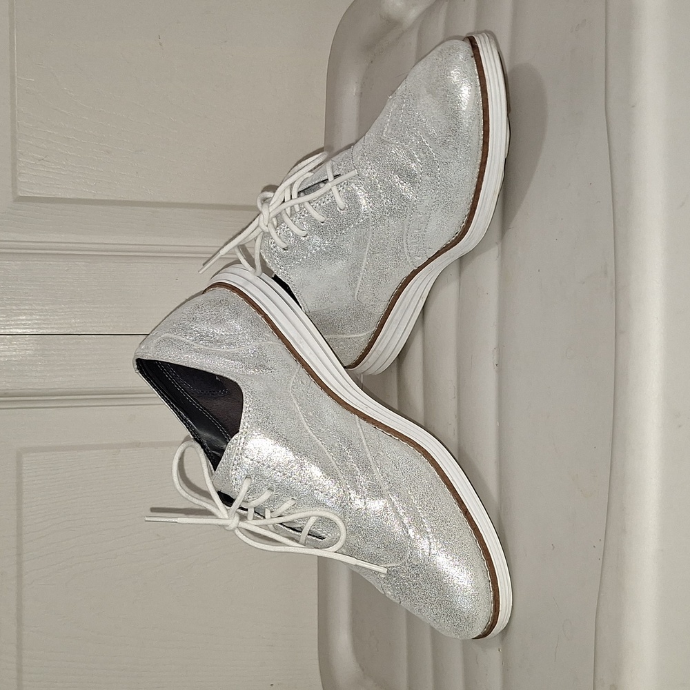Cole Haan original zero grand lace-up sneakers soft wingtips- 5-metallic silver - Picture 1 of 10